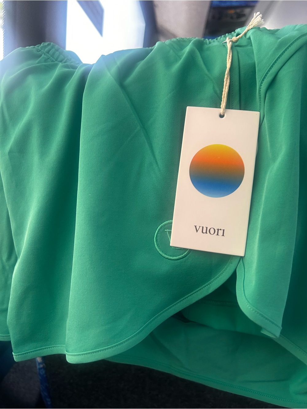 Vuori- Luna Piped Short- running shorts in Emerald. new with tags womens large - Picture 6 of 6